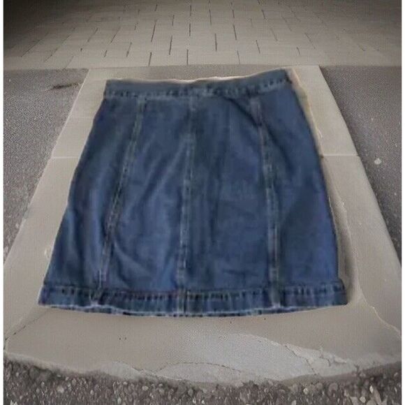 Forever 21 Women's Size‎ Small Denim Button Front Jean Skirt - Picture 3 of 6